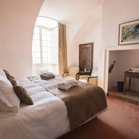 Chateau De 4*