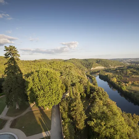 Chateau De Hotel 4*