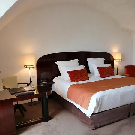 Chateau De Hotel