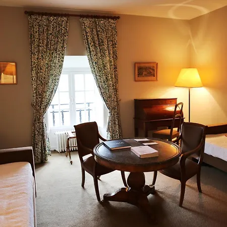 Chateau De Hotel 4*
