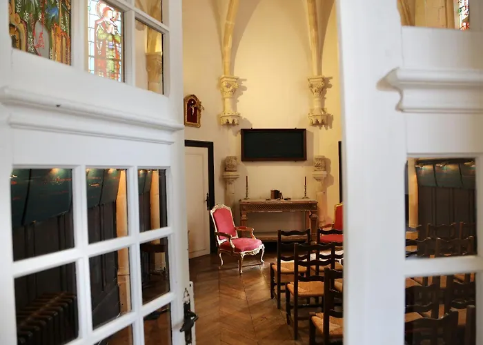 シャトー ド メルキュエス ホテル