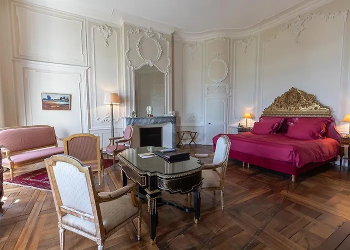 شاتو دي ميركويز 4* ميرْكو