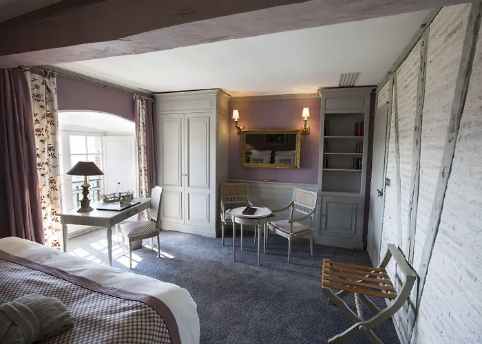 شاتو دي ميركويز فندق ميرْكو