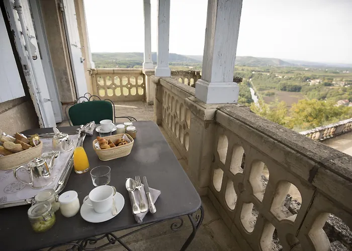 ホテル シャトー ド メルキュエス 4*