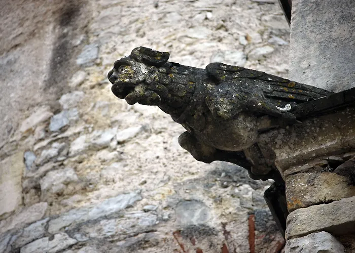 شاتو دي ميركويز 4* ميرْكو