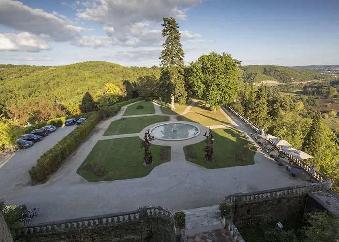 شاتو دي ميركويز 4* ميرْكو