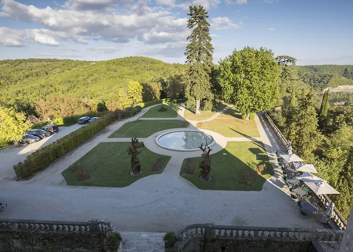 シャトー ド メルキュエス ホテル 4*