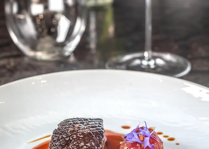 ホテル シャトー ド メルキュエス