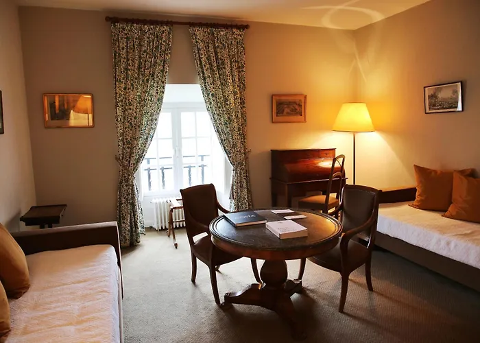 シャトー ド メルキュエス ホテル 4*